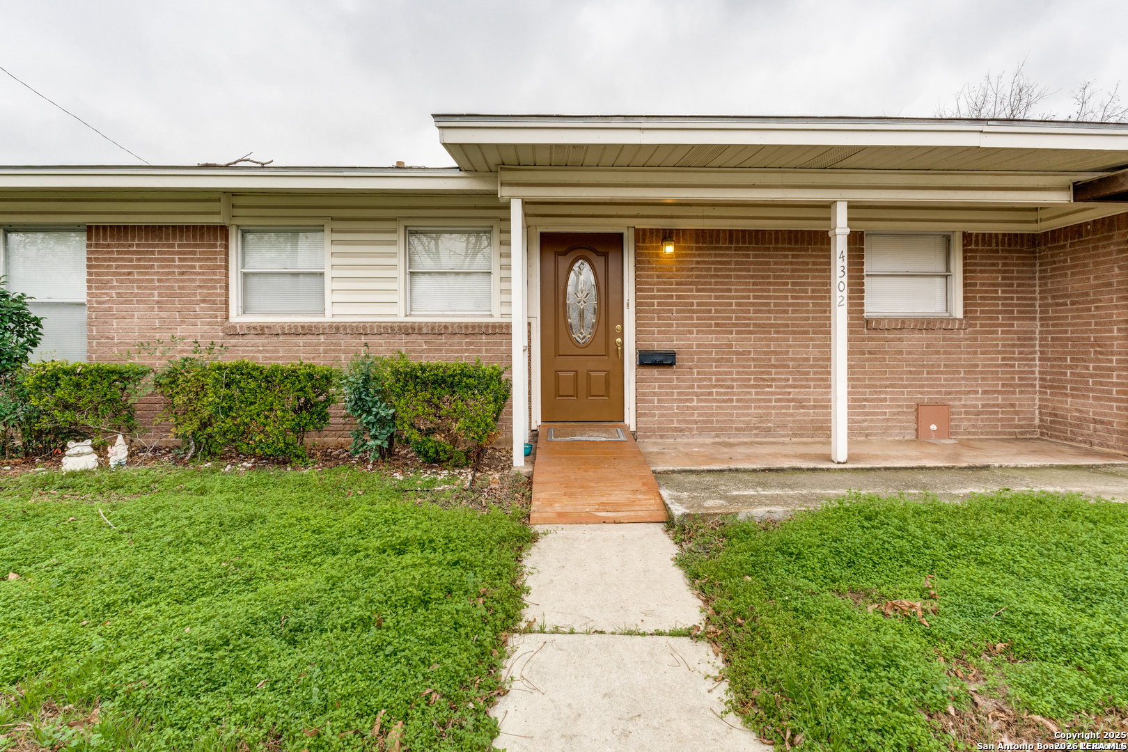 4302 Waikiki Dr