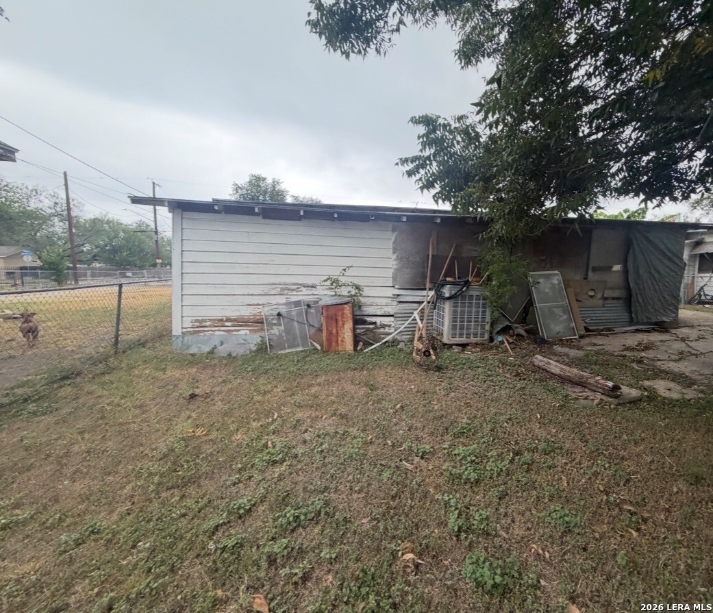 670 Kendalia Ave
